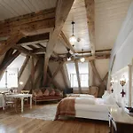 Otel Orphee - Grosses Haus Regensburg
