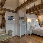 Orphee - Grosses Haus Otel Regensburg