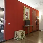 Orphee - Grosses Haus 3*