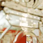 Orphee - Grosses Haus Otel