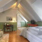Otel Orphee - Grosses Haus Regensburg