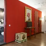 Orphee - Grosses Haus Otel 3*