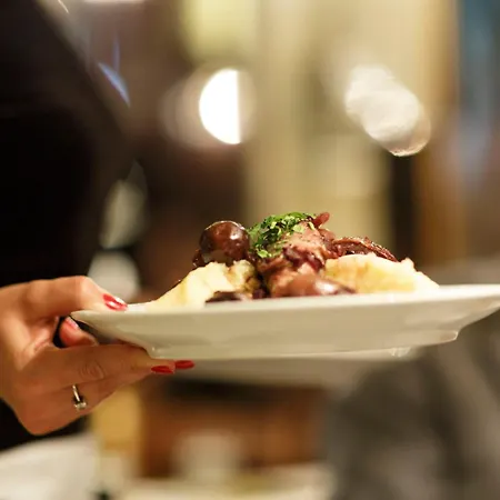 Orphee - Grosses Haus Hotell Regensburg