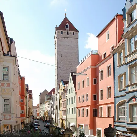 Hotell Orphee - Grosses Haus 3*