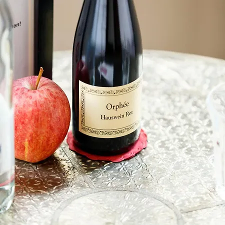 Orphée - Großes Haus Hotel 3*