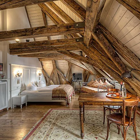 Orphee - Grosses Haus 3* Regensburg