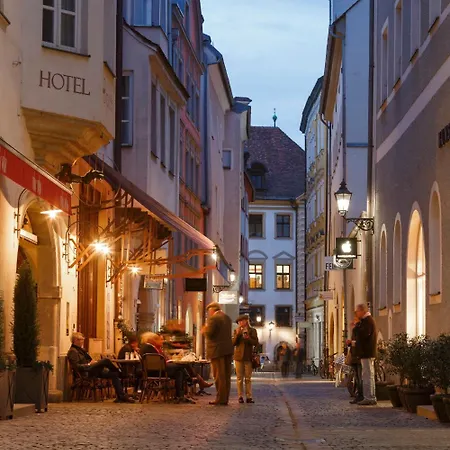 Orphee - Grosses Haus Hotel