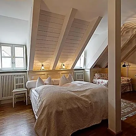 Orphee - Grosses Haus فندق 3*