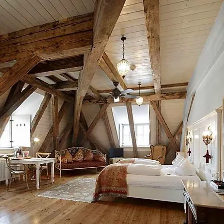 Orphee - Grosses Haus فندق 3*