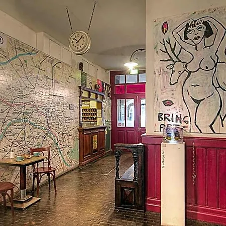 Orphee - Grosses Haus ريغنسبورغ