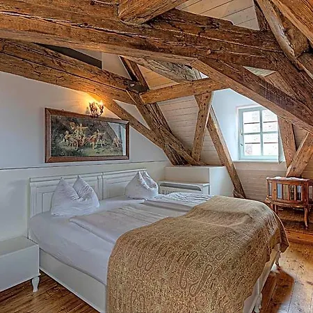 Orphee - Grosses Haus 3*