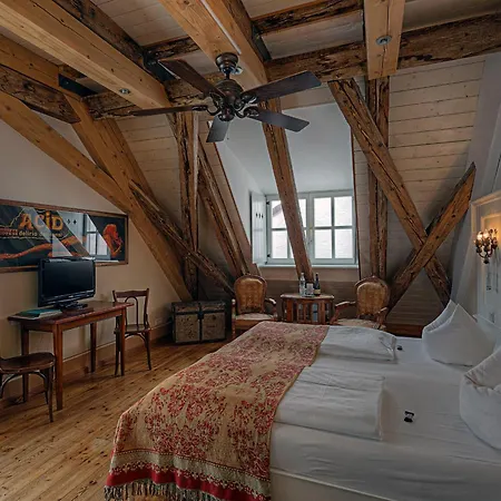 Otel Orphee - Grosses Haus
