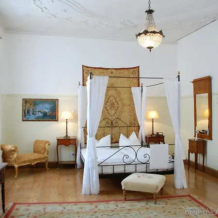 Orphée - Großes Haus Hotel Ratisbonne