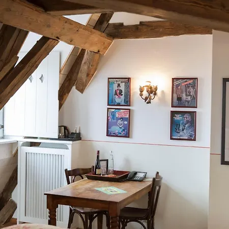 Orphée - Großes Haus Hotel 3*
