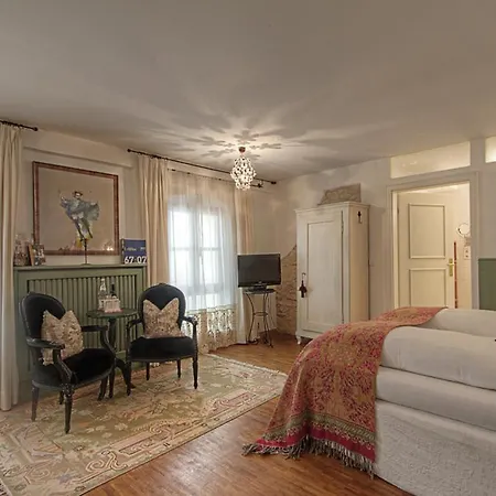 Orphee - Grosses Haus ホテル