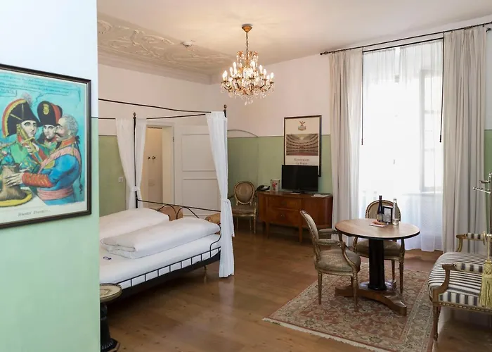 Orphee - Grosses Haus 3* Řezno