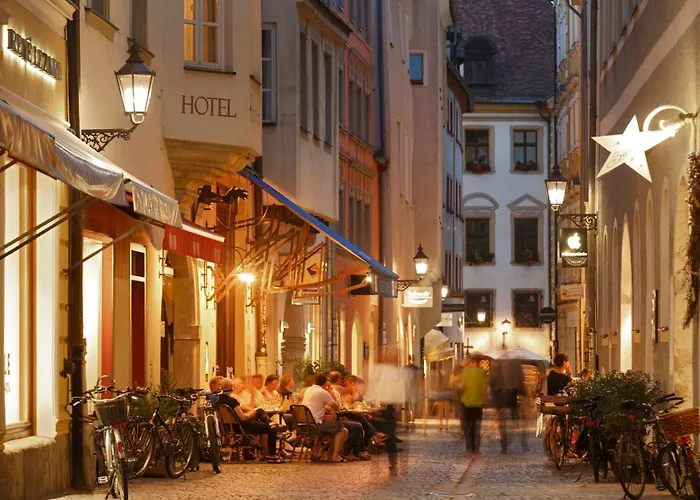 Orphée - Großes Haus 3* Ratisbona