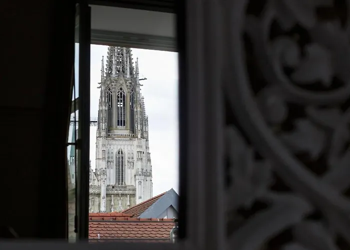 Orphee - Grosses Haus מלון 3*