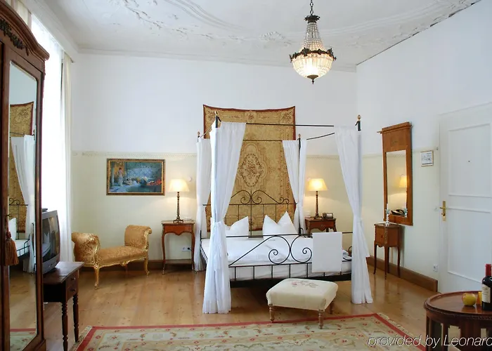 Orphee - Grosses Haus מלון רגנסבורג