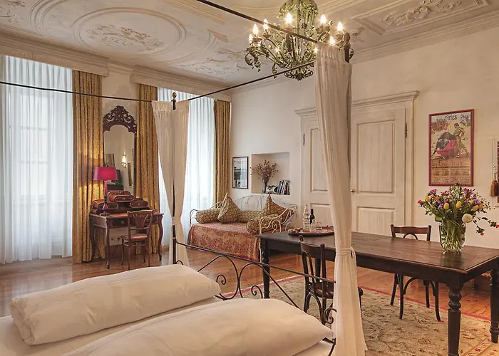 Orphee - Grosses Haus מלון 3*