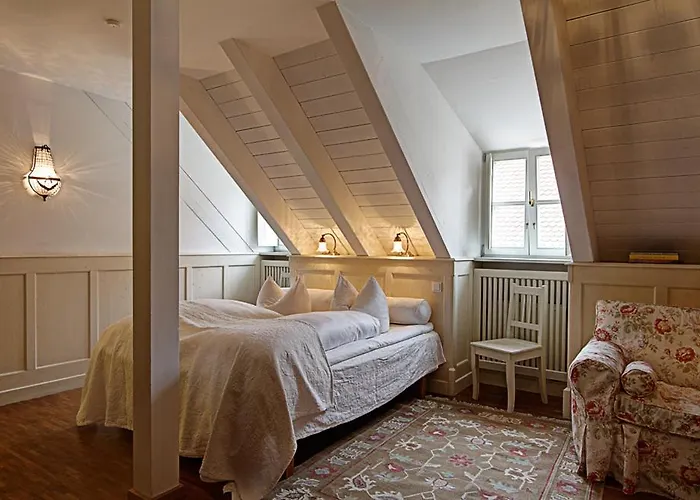 Orphee - Grosses Haus מלון