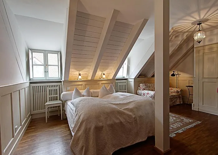 Orphee - Grosses Haus